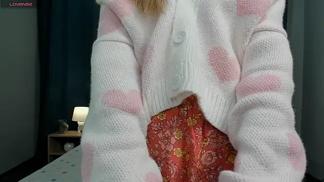 MayBennett online show from December 2024 06:16:02 PM