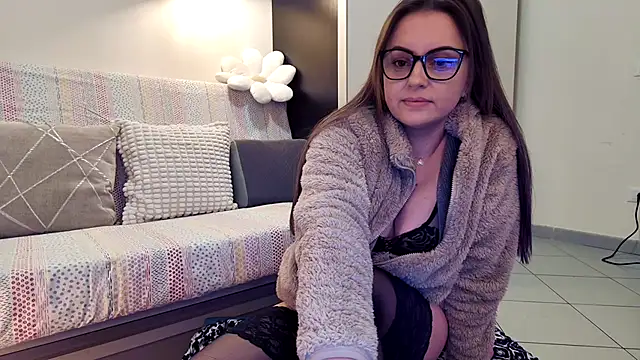 Snapshot of Eelleen chatting on February 2026 11:27:02 AM Eelleen online show from February 2026 11:27:02 AM