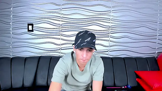 SeductionXlive online show from February 2025 01:41:02 AM