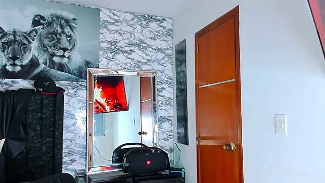 Owen Muzcle online show from February 2025 01:00:01 AM