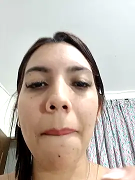 Snapshot of jaky_reyes chatting on February 2025 08:06:02 AM jaky reyes online show from February 2025 08:06:02 AM