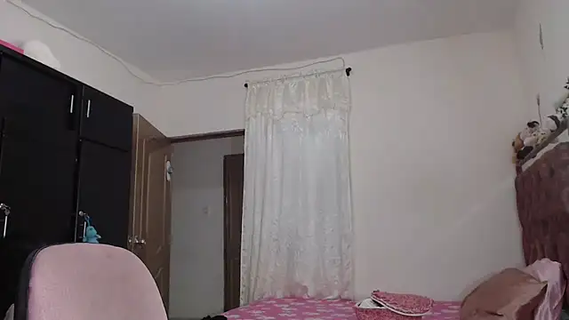 Snapshot of jaky_reyes chatting on February 2026 01:26:01 AM jaky reyes online show from February 2026 01:26:01 AM