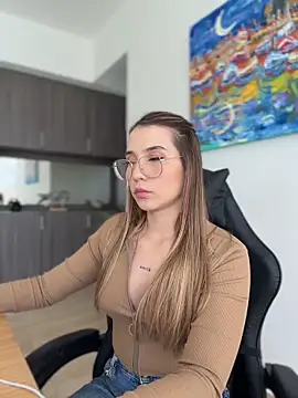 SophieRaily  online show from March 2026 08:43:01 PM