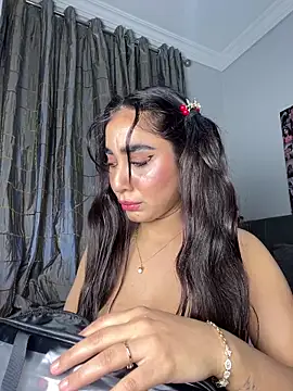 Meryem Queen online show from March 2026 10:28:02 PM