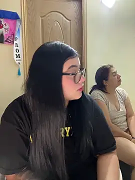 alissonfernandez  online show from February 2026 11:00:01 AM