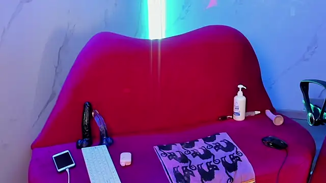 Snapshot of Lovely_celeste chatting on June 2026 02:09:01 AM Lovely celeste online show from June 2026 02:09:01 AM