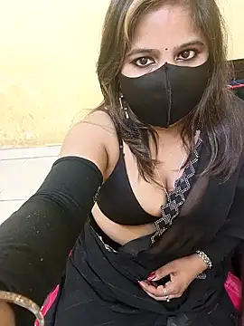 Snapshot of Simran-Kudi chatting on February 2025 11:10:01 AM Simran-Kudi online show from February 2025 11:10:01 AM