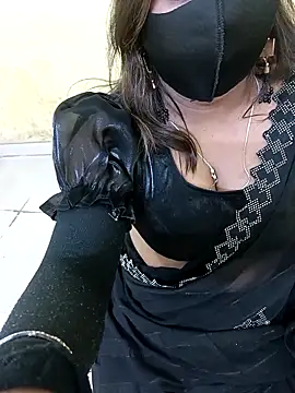 Snapshot of Simran-Kudi chatting on February 2025 12:57:02 PM Simran-Kudi online show from February 2025 12:57:02 PM