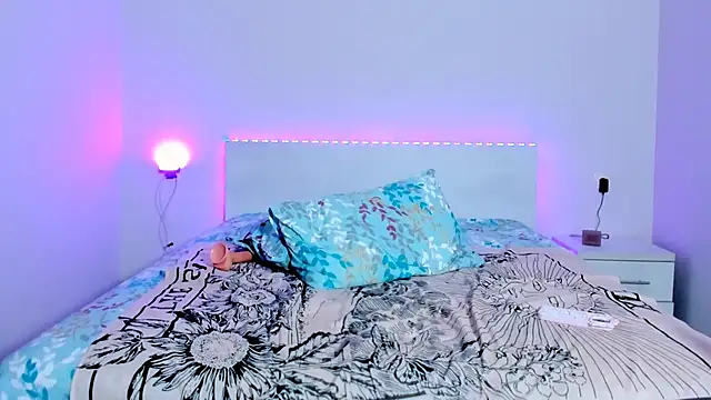 Shadow Strik online show from January 2025 04:13:01 PM