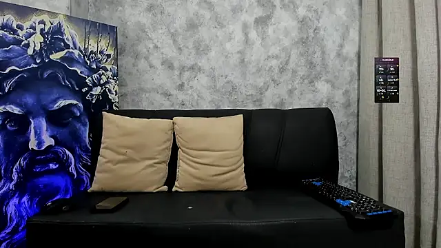 boyc022  online show from November 2025 11:43:01 AM