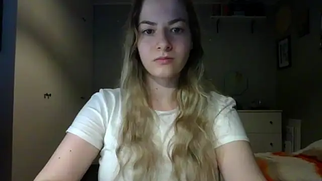 Snapshot of ROSIEx_sweet chatting on October 2025 08:05:02 AM ROSIEx sweet online show from October 2025 08:05:02 AM