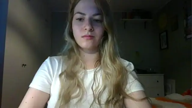 Snapshot of ROSIEx_sweet chatting on October 2025 08:15:02 AM ROSIEx sweet online show from October 2025 08:15:02 AM