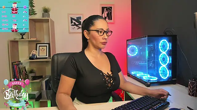 Sue Wolls online show from December 2024 07:18:02 PM