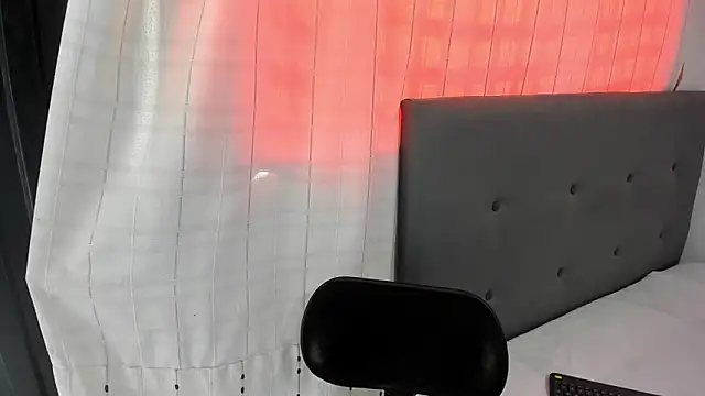 angela nix online show from September 2025 03:56:02 PM