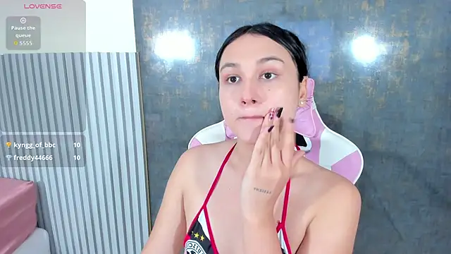 lana boomer online show from December 2025 08:40:01 PM