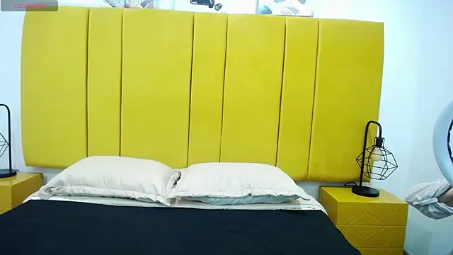 Lupiita223 online show from December 2024 12:27:01 PM