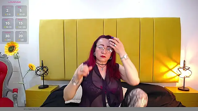 Lupiita223 online show from September 2025 01:11:01 PM