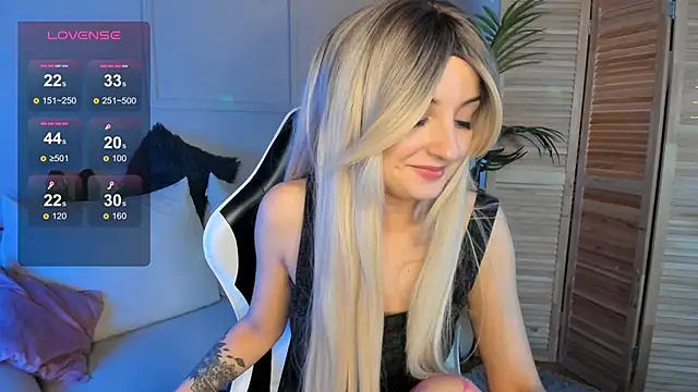 Snapshot of Katty_Lights chatting on December 2024 09:24:01 AM Katty Lights online show from December 2024 09:24:01 AM