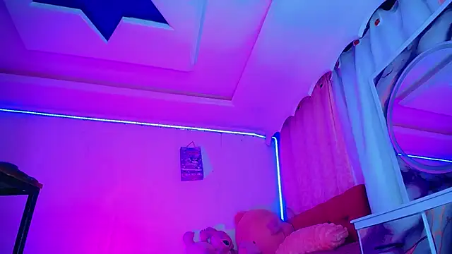 TiffanyMackensyy online show from May 2026 01:21:01 AM