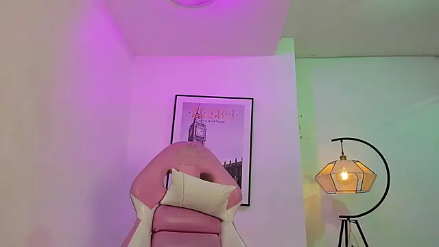 Theia moon online show from February 2025 12:33:02 PM