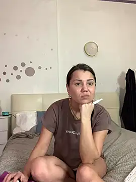 Snapshot of MiraMiss chatting on March 2025 09:38:02 AM MiraMiss online show from March 2025 09:38:02 AM