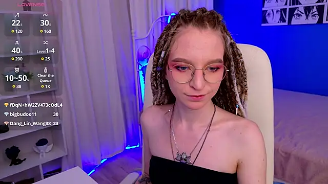 Snapshot of VioletShine chatting on February 2025 01:32:01 PM VioletShine online show from February 2025 01:32:01 PM