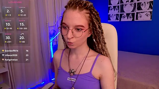 Snapshot of VioletShine chatting on March 2025 12:22:01 PM VioletShine online show from March 2025 12:22:01 PM