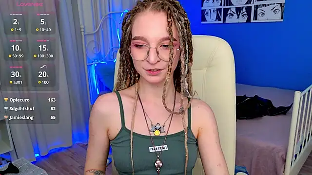 Snapshot of VioletShine chatting on March 2025 06:53:02 PM VioletShine online show from March 2025 06:53:02 PM