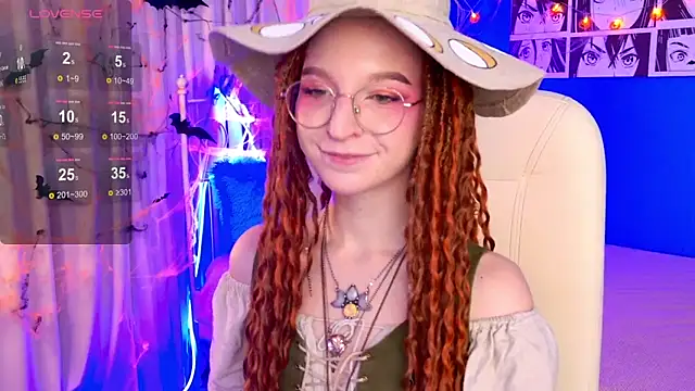 Snapshot of VioletShine chatting on October 2025 01:23:01 PM VioletShine online show from October 2025 01:23:01 PM