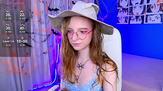 Snapshot of VioletShine chatting on October 2025 07:10:02 AM VioletShine online show from October 2025 07:10:02 AM