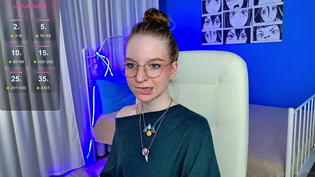 Snapshot of VioletShine chatting on November 2025 09:40:01 AM VioletShine online show from November 2025 09:40:01 AM