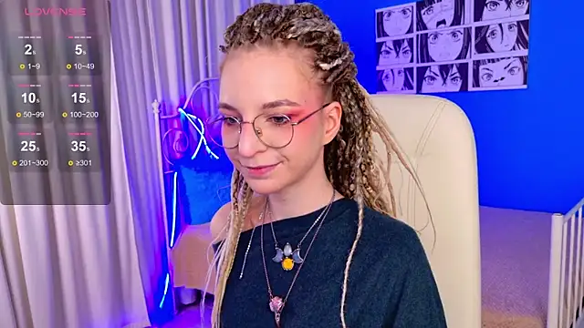 Snapshot of VioletShine chatting on November 2025 09:26:02 AM VioletShine online show from November 2025 09:26:02 AM