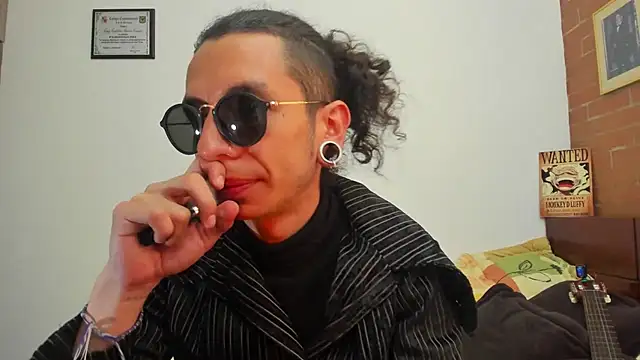 Mugiwara666 online show from February 2025 06:48:01 PM
