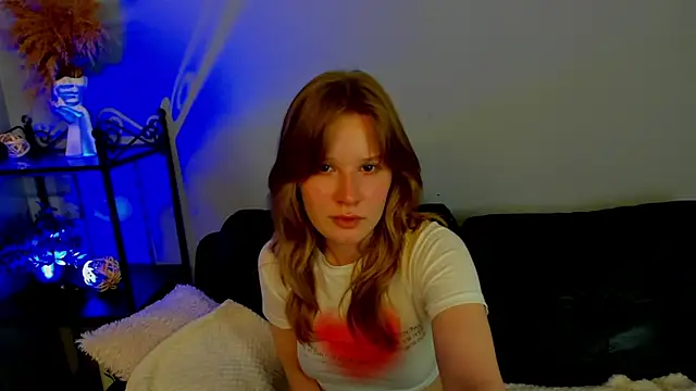 Snapshot of EvaStevs chatting on December 2024 07:54:01 PM EvaStevs online show from December 2024 07:54:01 PM