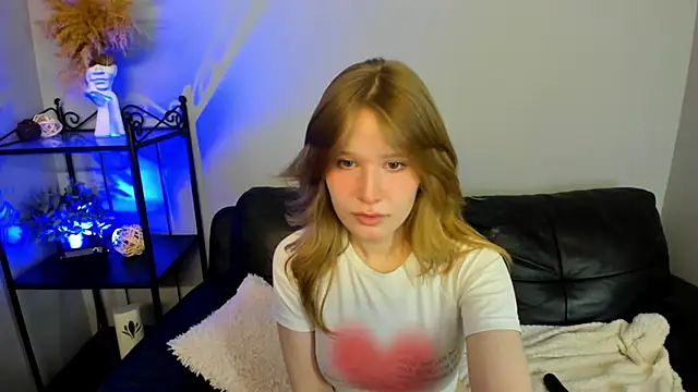 Snapshot of EvaStevs chatting on December 2024 07:14:02 PM EvaStevs online show from December 2024 07:14:02 PM