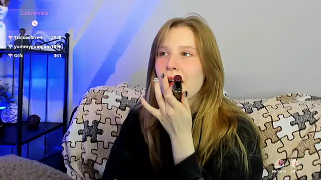 Snapshot of EvaStevs chatting on January 2025 12:24:01 AM EvaStevs online show from January 2025 12:24:01 AM