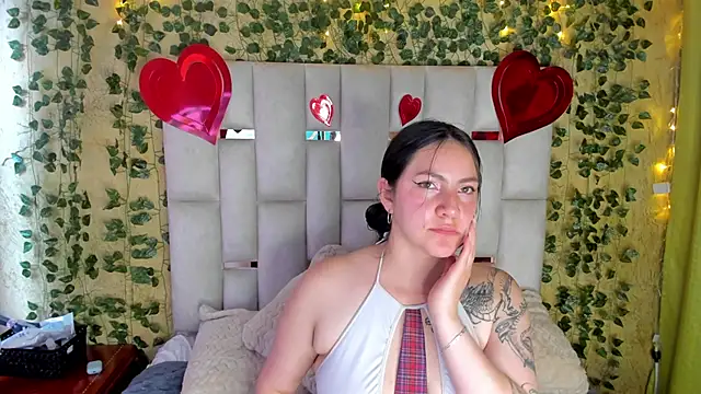 jenifer  power10 online show from February 2025 06:02:02 PM