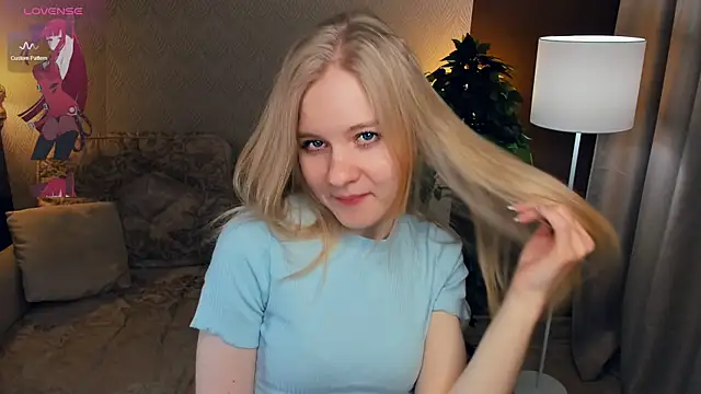 Snapshot of OdelinaFicken chatting on March 2025 07:09:02 AM OdelinaFicken online show from March 2025 07:09:02 AM