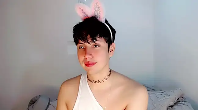 Snapshot of Oxana-Novikov chatting on December 2024 10:00:02 PM Oxana-Novikov online show from December 2024 10:00:02 PM