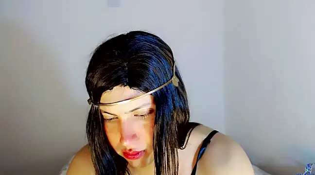 Snapshot of Oxana-Novikov chatting on January 2025 02:09:02 AM Oxana-Novikov online show from January 2025 02:09:02 AM