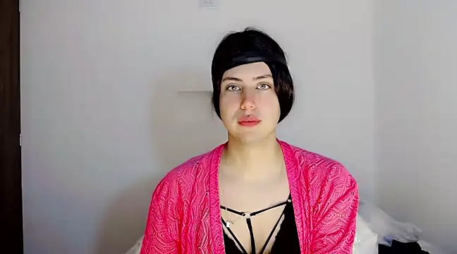 Snapshot of Oxana-Novikov chatting on February 2025 12:12:01 PM Oxana-Novikov online show from February 2025 12:12:01 PM