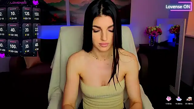 Snapshot of Angelina_Clarks chatting on June 2026 06:38:02 AM Angelina Clarks online show from June 2026 06:38:02 AM