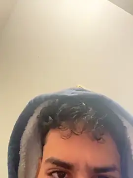 Snapshot of johnycash21 chatting on December 2025 01:28:01 PM johnycash21 online show from December 2025 01:28:01 PM