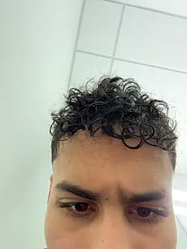 Snapshot of johnycash21 chatting on December 2025 03:42:01 PM johnycash21 online show from December 2025 03:42:01 PM