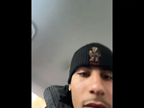 Snapshot of johnycash21 chatting on February 2026 12:56:02 PM johnycash21 online show from February 2026 12:56:02 PM