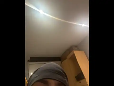 Snapshot of johnycash21 chatting on February 2026 09:07:02 AM johnycash21 online show from February 2026 09:07:02 AM