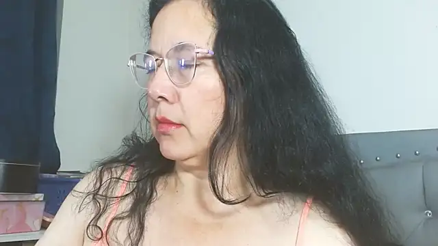 maturepriscila online show from May 2026 01:19:01 PM