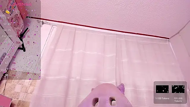 Snapshot of mia_johns_ chatting on December 2024 11:39:02 AM mia johns online show from December 2024 11:39:02 AM