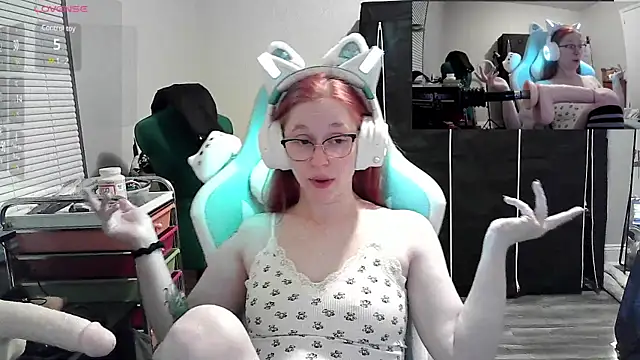 LilyFoxxx online show from January 2025 03:53:02 AM