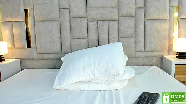 valtira nova online show from March 2026 08:08:02 PM